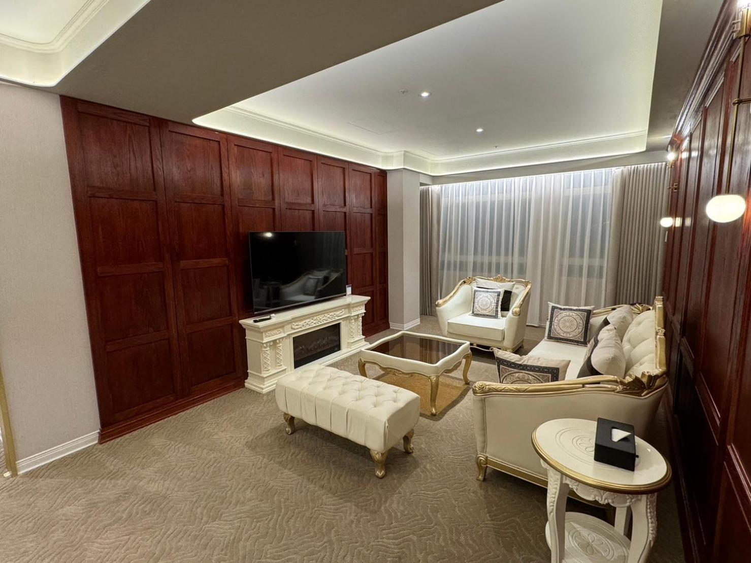 Tryp By Wyndham New Taipei Linkou 新北林口爵怡溫德姆酒店機場捷運mrta9林口站 エクステリア 写真